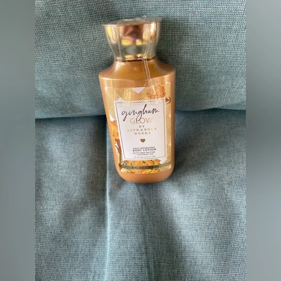 🔹New🔹Bath & Body Works Gingham Glow Body Lotion🔹 - Picture 1 of 1
